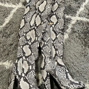 Snakeskin Patterned Knee-High Boots